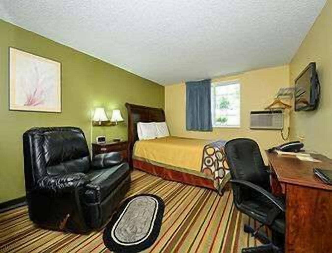 Super 8 By Wyndham Minot Airport Hotel Kültér fotó