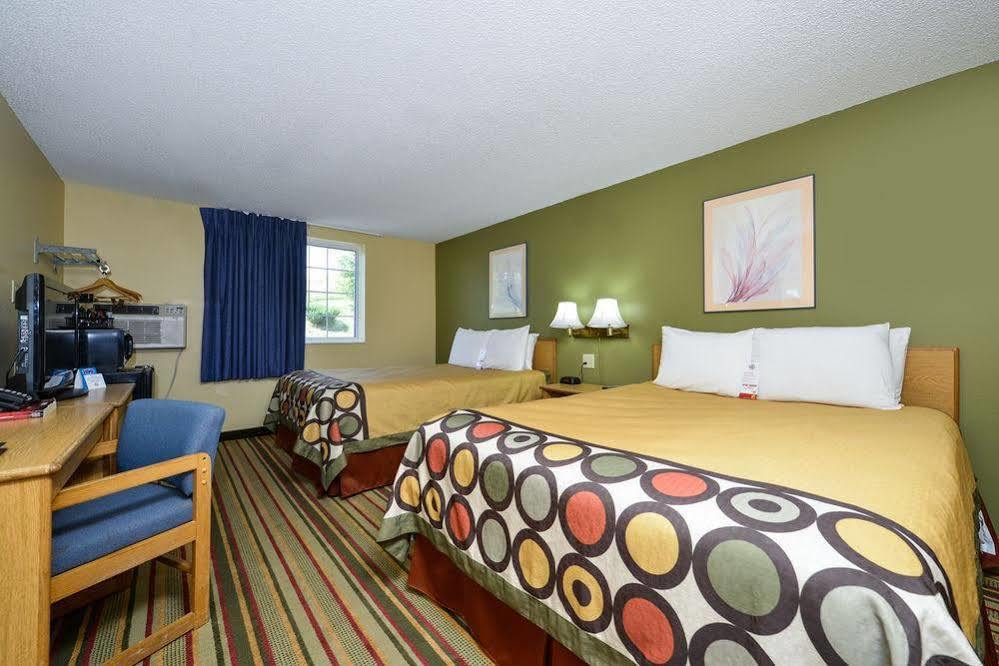 Super 8 By Wyndham Minot Airport Hotel Kültér fotó